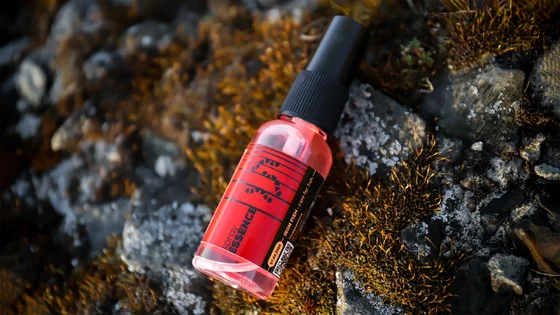 Спрей Essence - Мотиль / Черв'як, ТМ IRON FISH