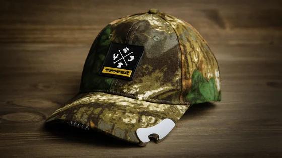 Кашкет Трофей з діодним ліхтариком та відкривачкою Кашкет Трофей з діодним ліхтариком та відкривачкою